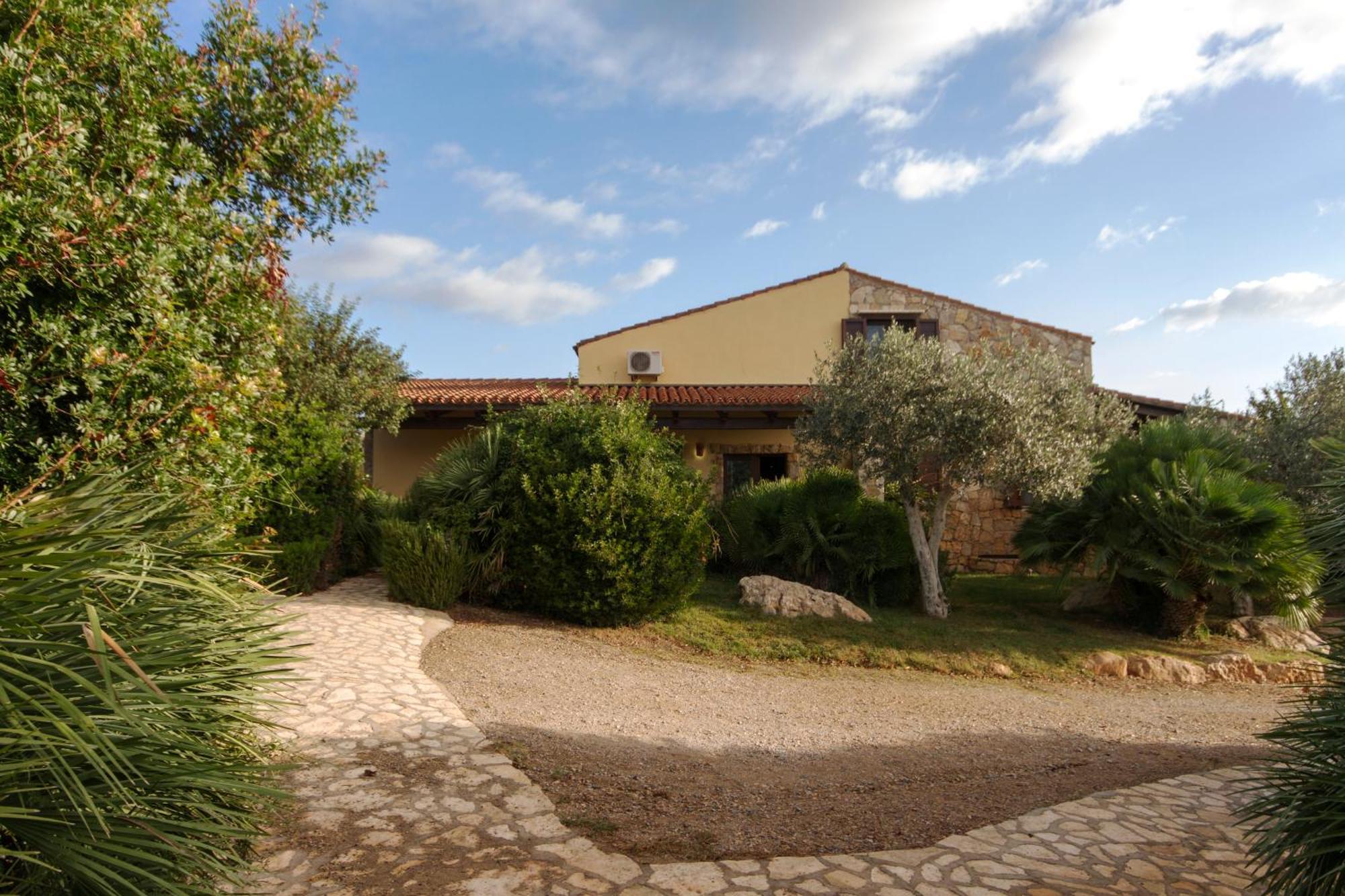 Agri Resort San Giuliano Санта-Мария-ла-Пальма Экстерьер фото